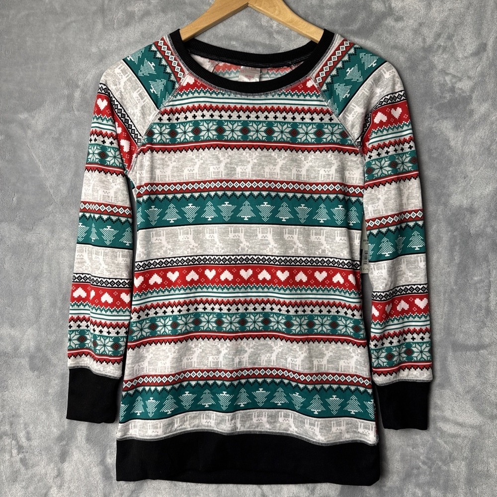 No Boundaries Fair Isle Pullover Women XS Grey Green‎ Red Christmas Tree Mask